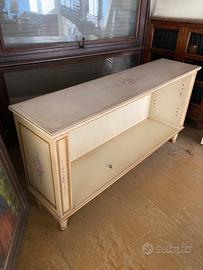 Mobile in legno con due ripiani