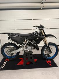 Yamaha yz 125 2025 monster edition