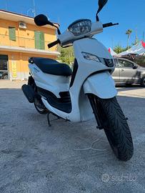 Peugeot Tweet 125