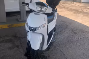 Peugeot Tweet 125cc Bianco