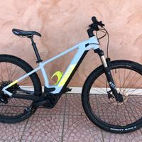 Ebike cube reaction hibrid pro 625