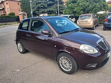lancia ypsilon 1200 benzina