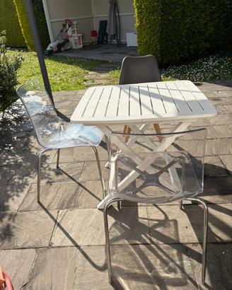 Kit da giardino: tavolo sedie e gazebo