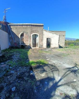Casa indipendente di 85 m² con 4 locali a Riposto