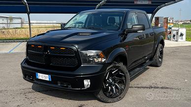 DODGE RAM 1500 CLASSIC 5.7 HEMI