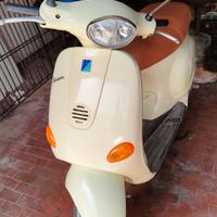 Vespa ET4 125