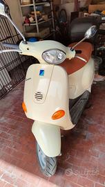 Vespa ET4 125