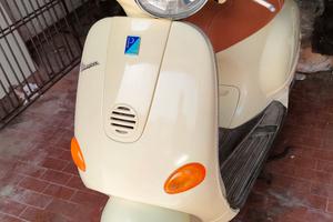 Vespa ET4 125