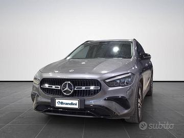 Mercedes GLA 200 d Progressive Advanced Plus 4mati
