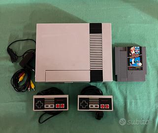 Nintendo NES +2 controller+ Mario Bros Duck Hunter