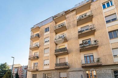 2 LOCALI A TORINO