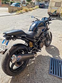 Ducati Monster 695 