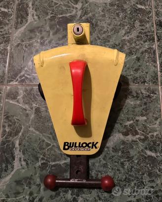 Antifurto Meccanico Bullock Defender + 2 chiavi