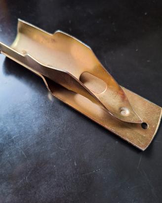 Attrezzo versatore olio auto vintage