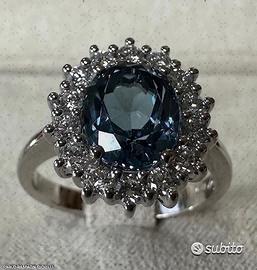 ANELLO ORO 18kt. CON DIAMANTI E TOPAZIO LONDON