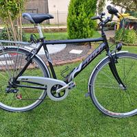 City bike nera da uomo usata 