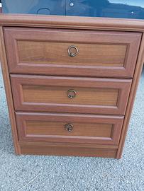 Set 2 comodini + 2 letti singoli