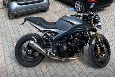 Triumph Speed Triple 1050 - 2005