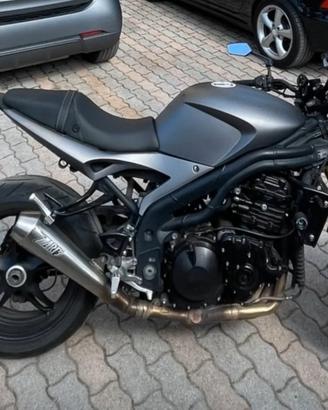 Triumph Speed Triple 1050 - 2005