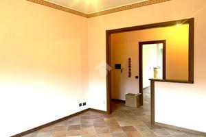 2 LOCALI A ALBIZZATE