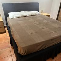 Letto imbottito con contenitore in ecopelle