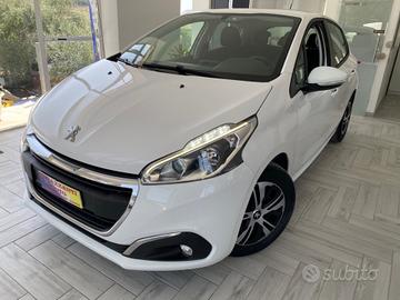 Peugeot 208 PureTech 5P ALLURE NAVI/FULL LED2020