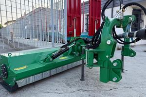 Trincia laterale AGF180