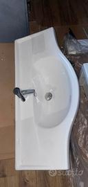 mobile bagno sospeso 