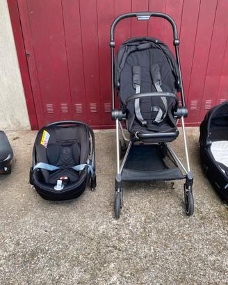 Trio Cybex modello Myos e base  isofix