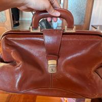 Valigia vintage uomo cuio toscano