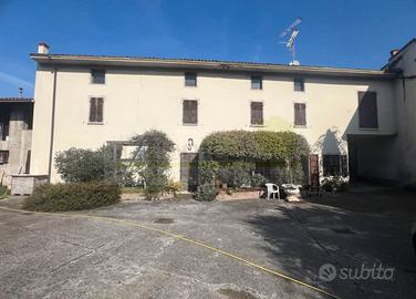 Rustico/Casale a Montichiari