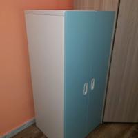 Armadietto azzurro e bianco Ikea