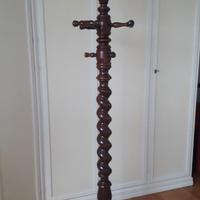 Appendiabiti in legno