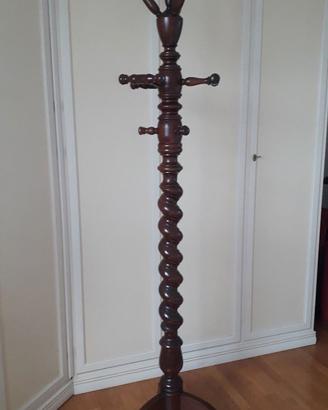 Appendiabiti in legno