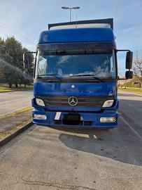 Mercedes Atego modello 15-18