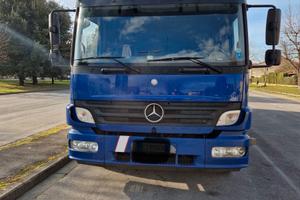 Mercedes Atego modello 15-18