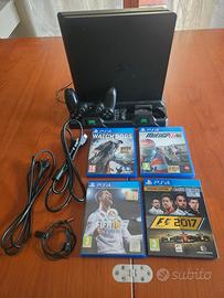 PS4 Slim + Controller + 4 Giochi + Base Ricarica