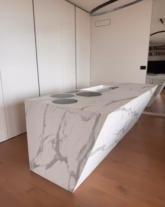Isola cucina di design in gress con mobili Modulno