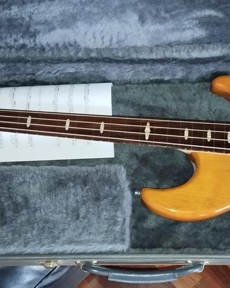 Yamaha BB 614 fretless attivo con custodia yamaha.