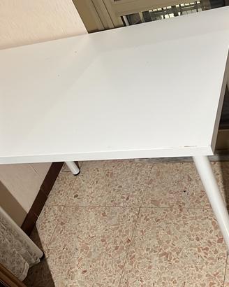 Scrivania ikea
