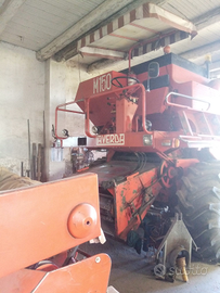 Mietitrebbia m150 laverda