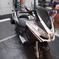 Aprilia srv 850