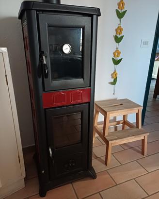stufa a legna Nordica modello gemma con forno