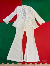 Completo bianco nuovo
