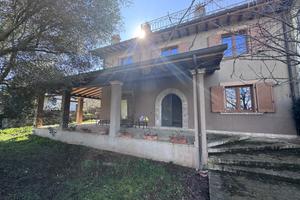 Villa Bifamiliare Esclusiva Indipendente