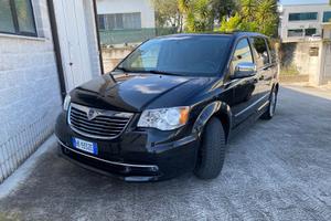 lancia voyager