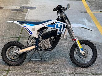 Kick Scooter Husqvarna Scooter Elettrico Mini Moto Cross Listino