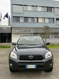 belissima toyota RAV 4 D4D