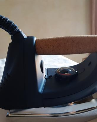 FERRO  da  STIRO  con   CALDAIA  PROFESSIONALE.