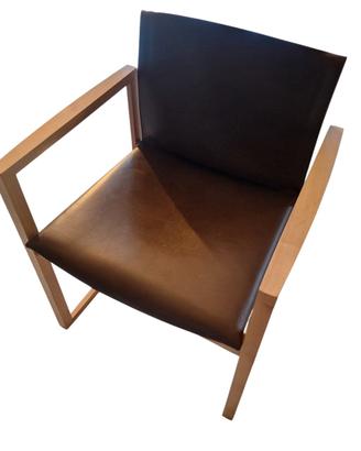 Sedia Cassina modello Eve by Piero Lissoni